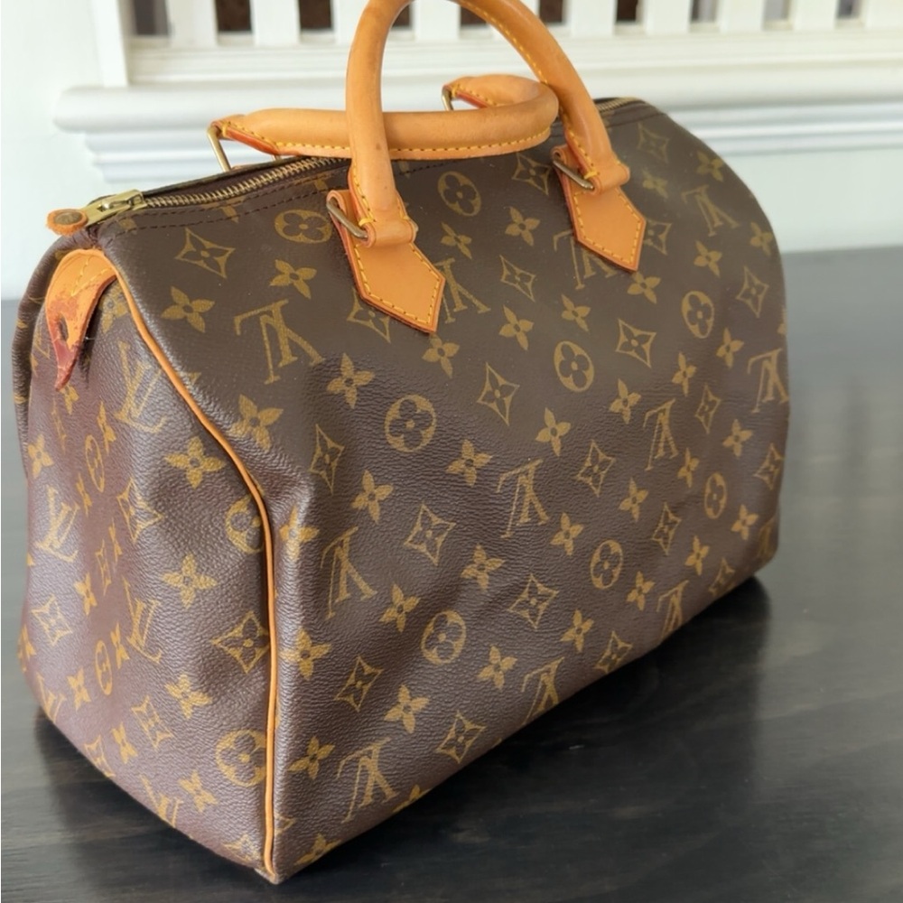 Louis Vuitton Speedy 30